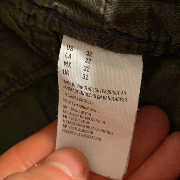 American Eagle Olive Green Cargo shorts - Picture 7 of 8